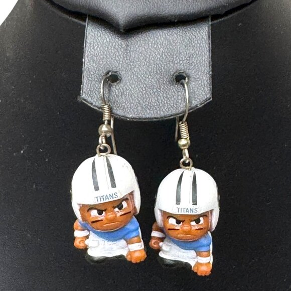Tennessee Titans Football Player Earrings Unique Sports Fan Gift Teenymates - Picture 1 of 6
